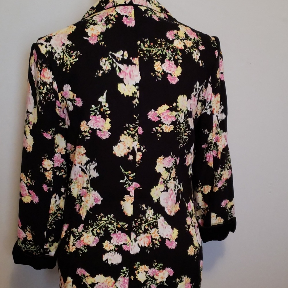 FLORAL BLAzER 💐 - Picture 6 of 7